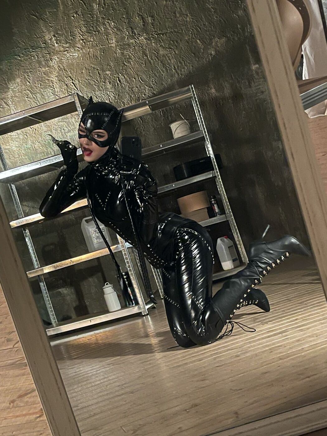 Coser@Candy_Ball – Catwoman Part02 (49P)