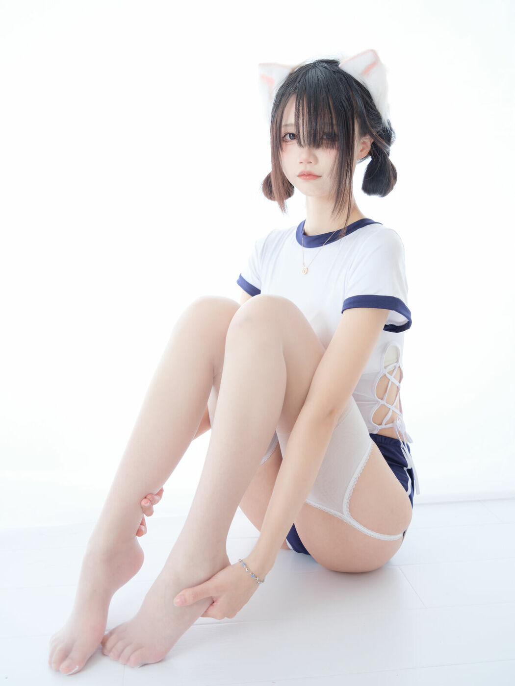 Coser@五更百鬼 – 舰长 体操服 猫耳 (26P)