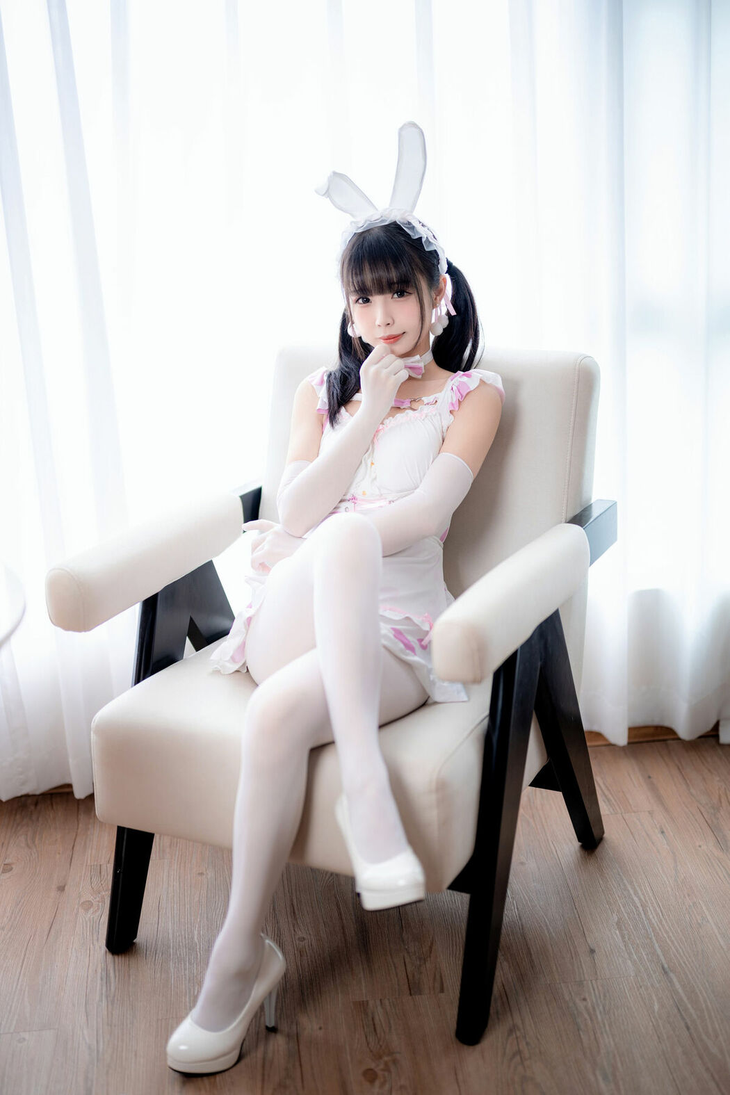 Coser@十万珍吱伏特 – 白桃乌龙奶茶 Part01 (48P)