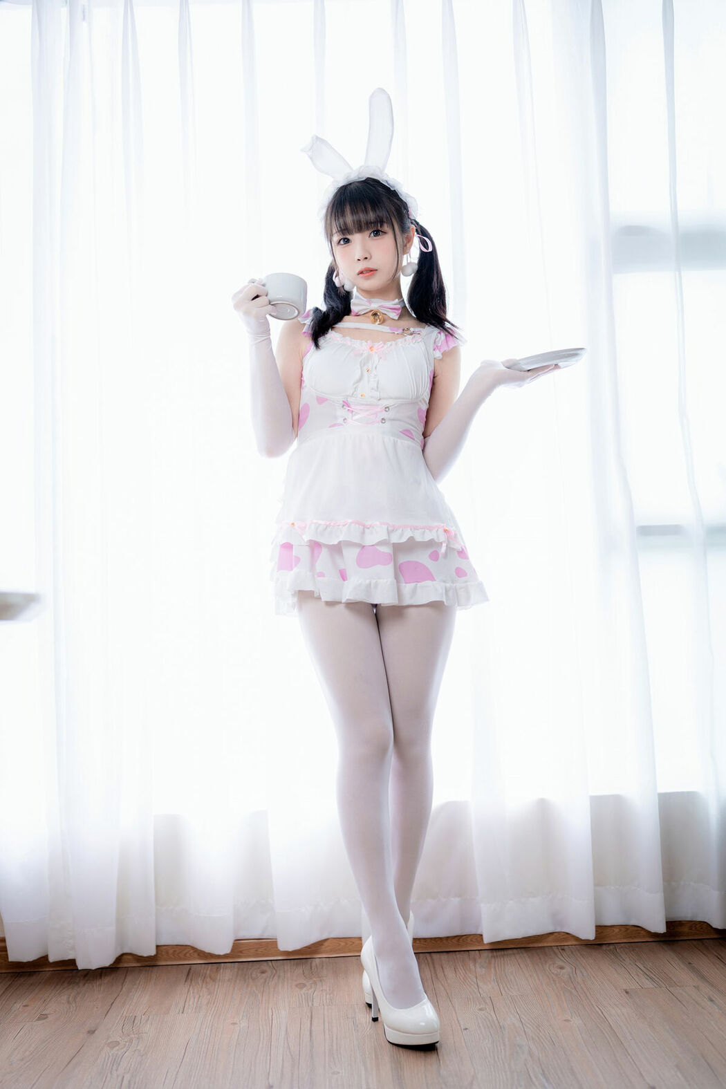 Coser@十万珍吱伏特 – 白桃乌龙奶茶 Part01 (48P)