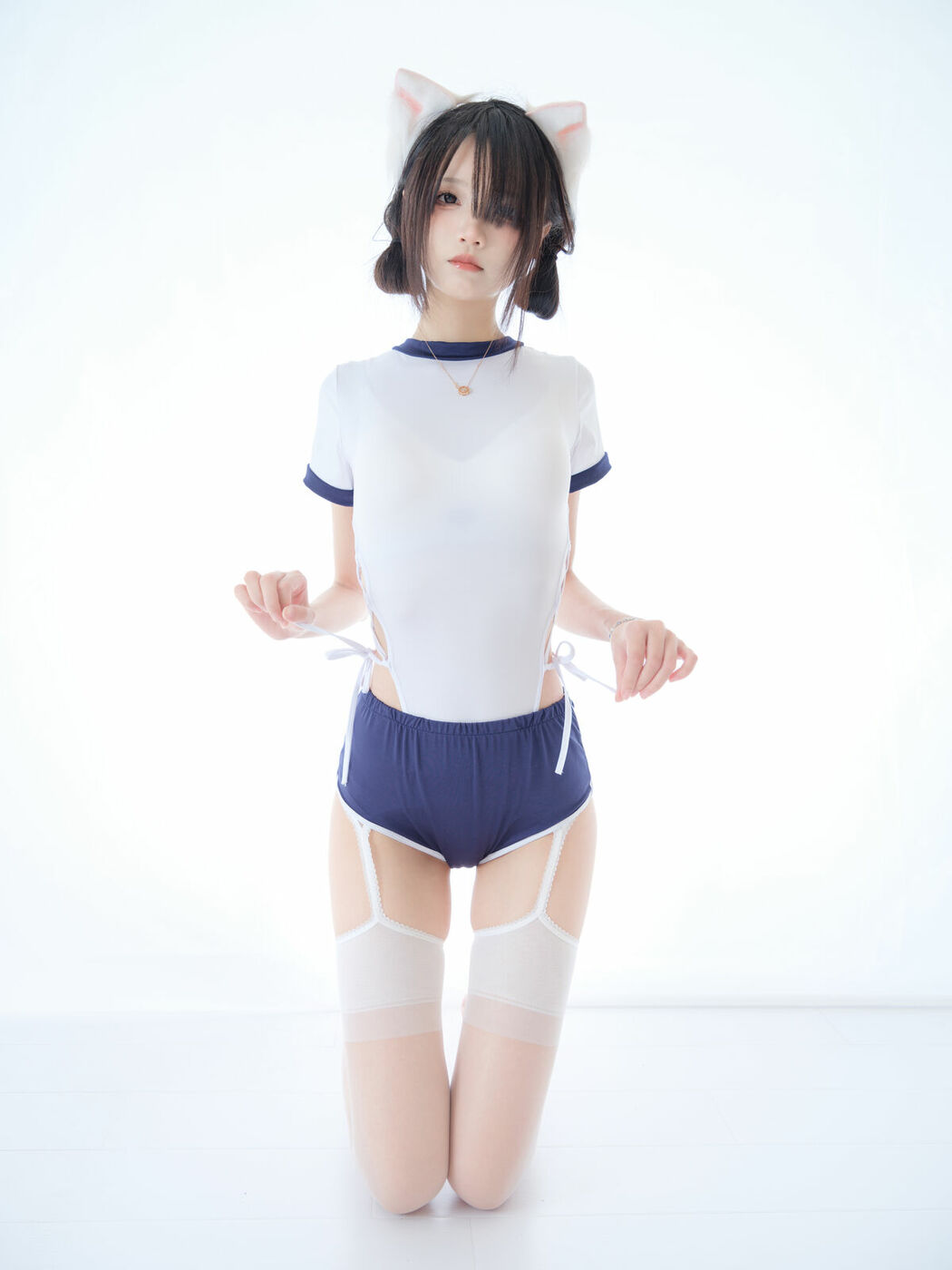 Coser@五更百鬼 – 舰长 体操服 猫耳 (26P)