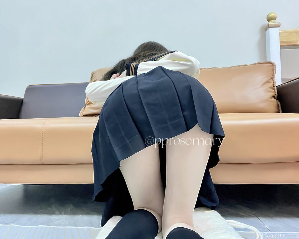 Coser@pprosemary – 高颜值露脸福利姬视图合集 Part03 (56P)