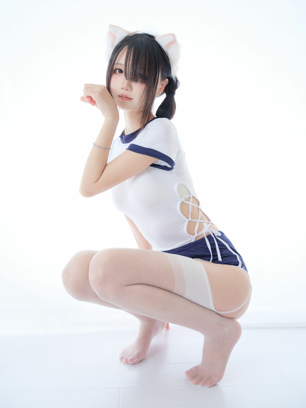 Coser@五更百鬼 – 舰长 体操服 猫耳 (26P)