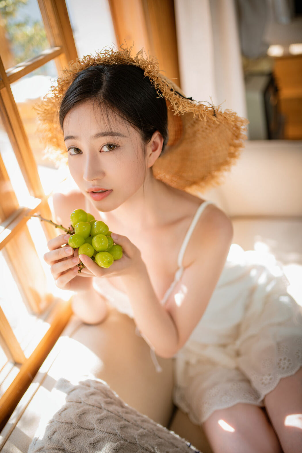 Coser@年年Nnian – 夏日物语 (38P)