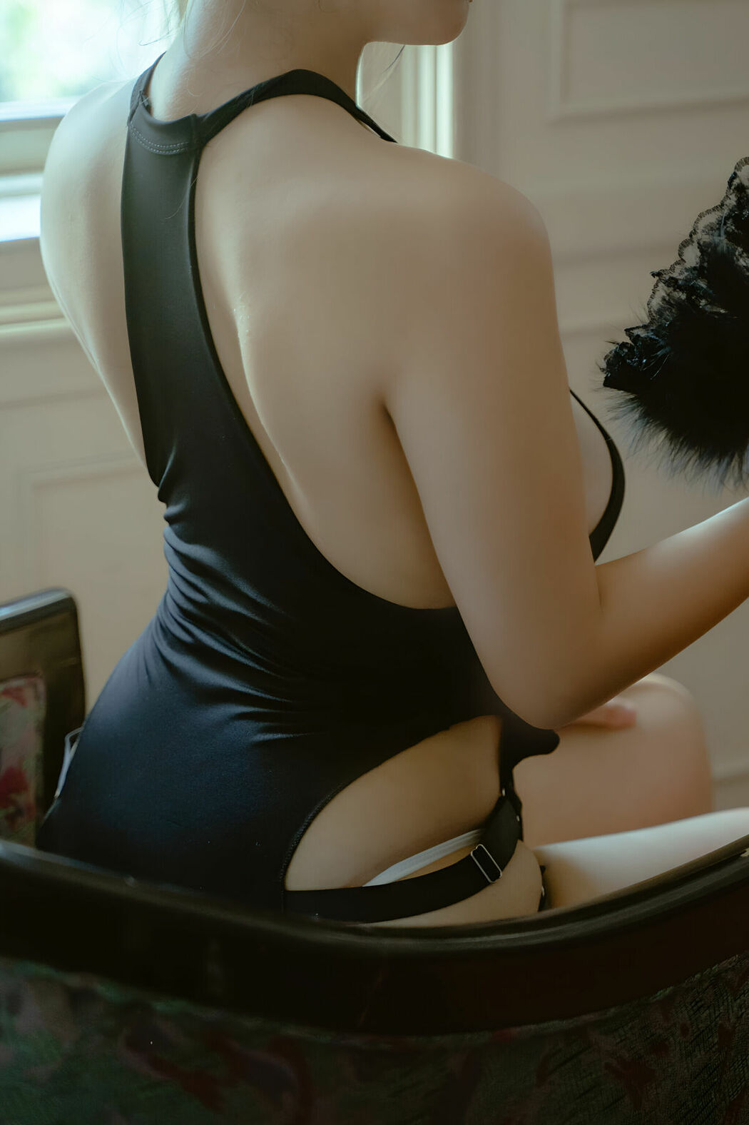 Coser@浅安安 – 激凸黑珍珠 (71P)