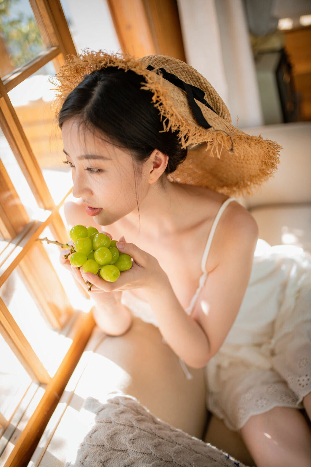 Coser@年年Nnian – 夏日物语 (38P)