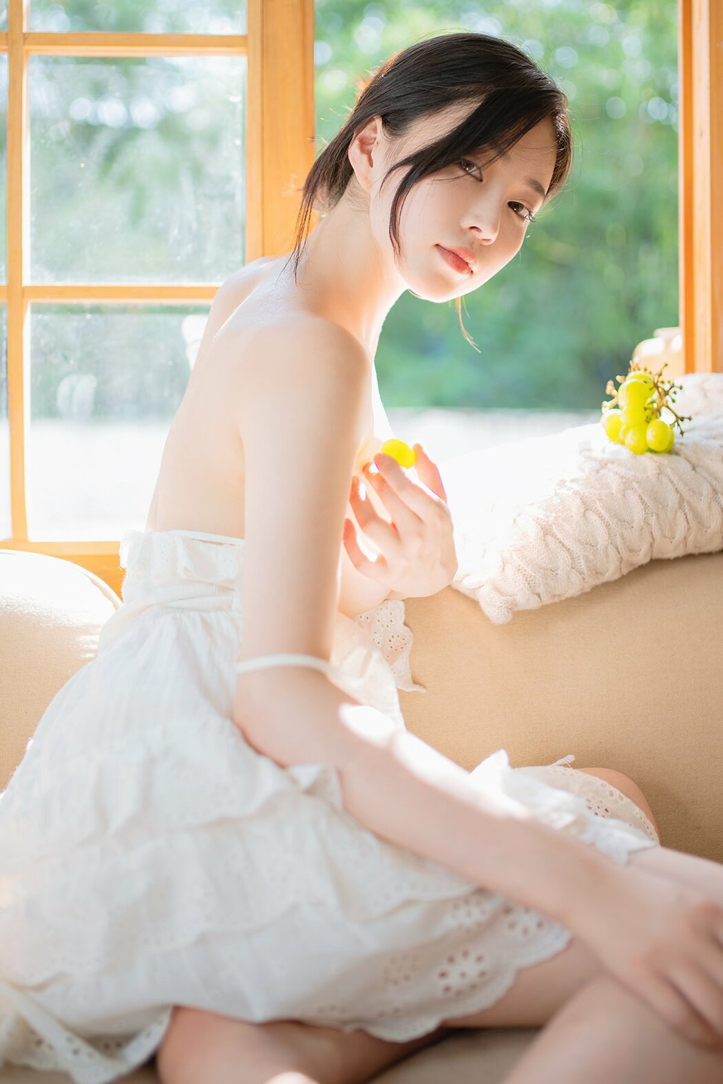 Coser@年年Nnian – 夏日物语 (38P) Cover Photo