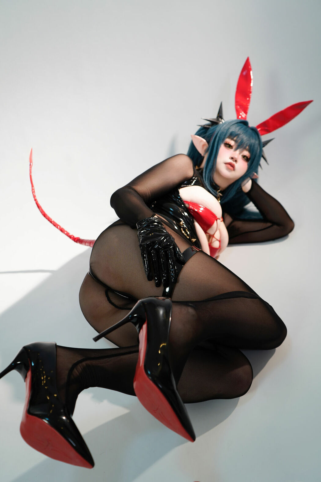 Coser@毛毛帽 – 雷根斯堡 Part03 (66P)