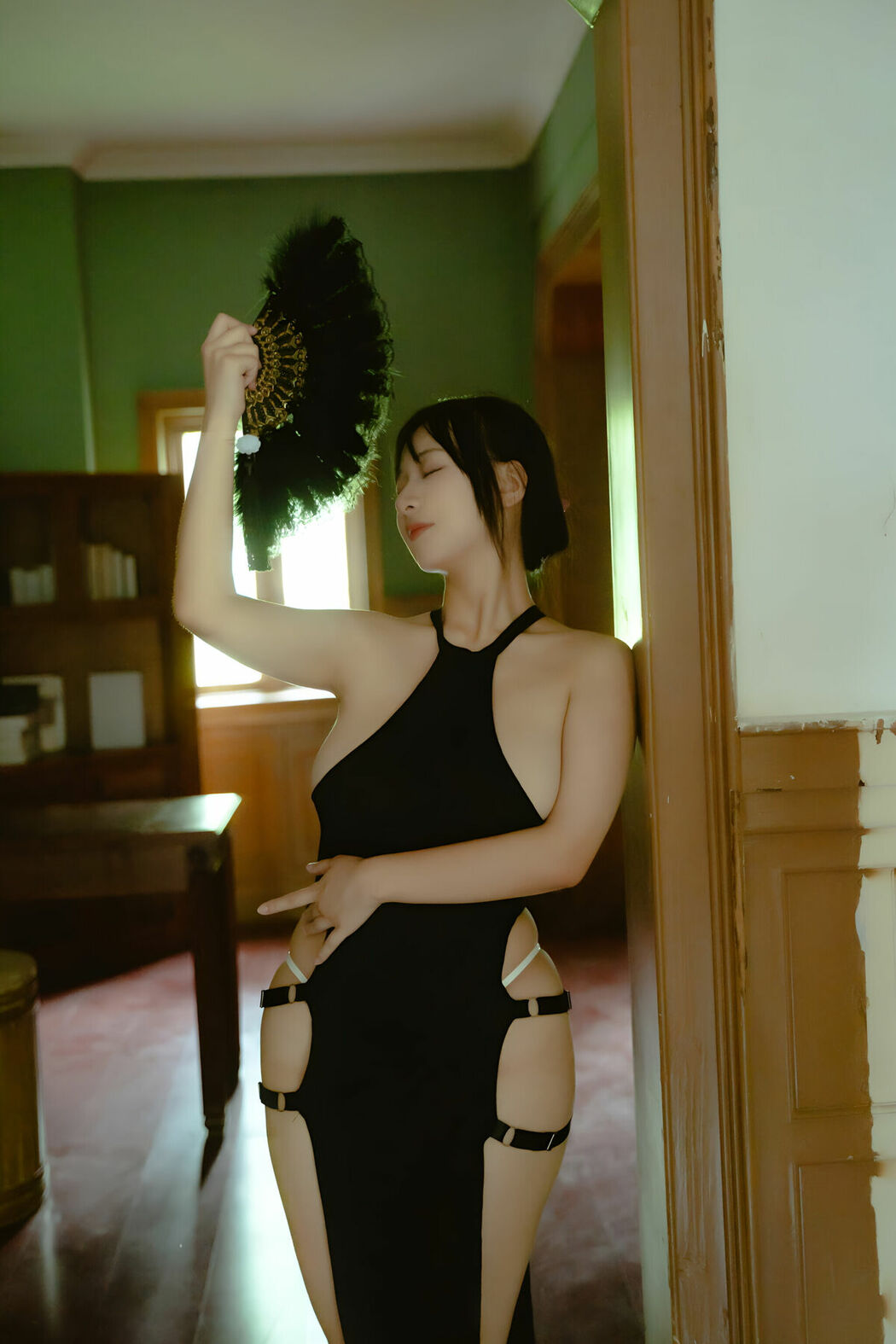 Coser@浅安安 – 激凸黑珍珠 (71P)