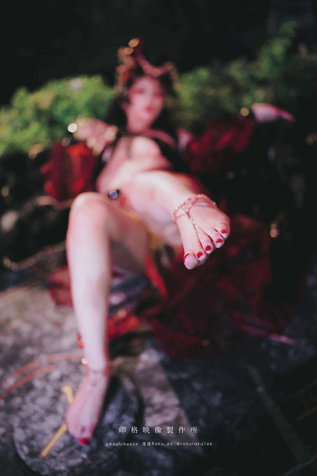 Coser@落落Raku – 宵闇神樂 (33P)