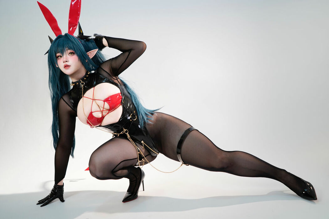 Coser@毛毛帽 – 雷根斯堡 Part02 (66P)