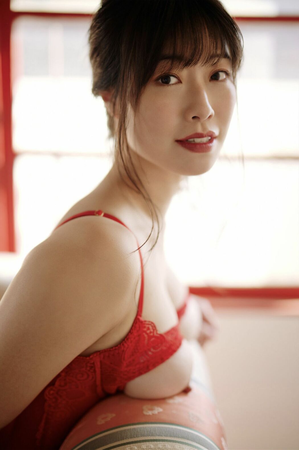 JP Asuka Oda 小田飛鳥 – 週刊現代デジタル写真集 Mの女神 レッド Ver (69P)