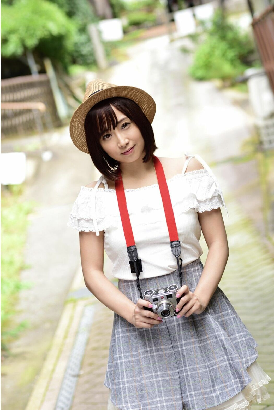 JP Ayumi Kimino きみと歩実 – Giri Idol Club A Short Trip To The Hot Springs With You キミと温泉小旅行 (71P)