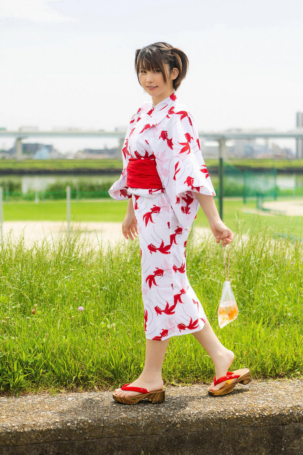 JP Enako えなこ – えなこ日和 ヤングチャンピオンデジグラ (71P)