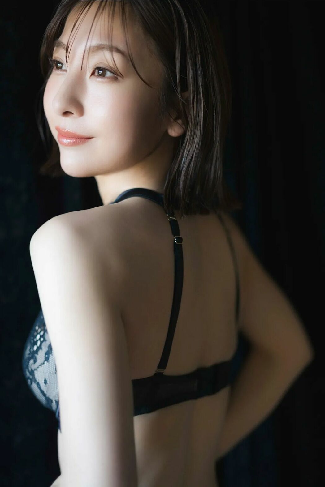 JP Narumi Itano 板野成美 – FRIDAYデジタル写真集 なるほど、グッドボディ Vol.1 (43P)