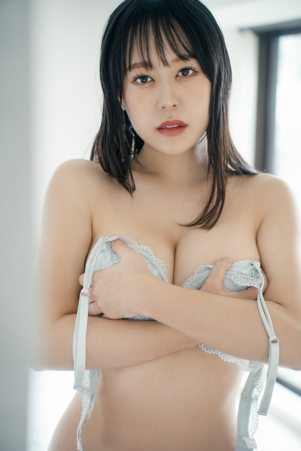 JP Mina Pochico 音羽美奈 – First Photobook Part01 (50P)