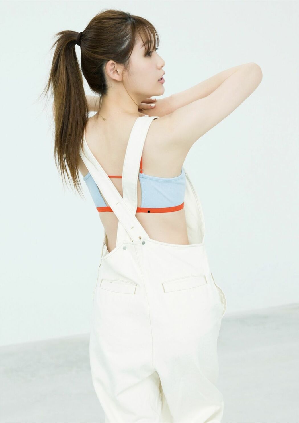 JP Riho Nakamura 中村里帆 – 写真集 Attention, please YJ PHOTO BOOK (27P)