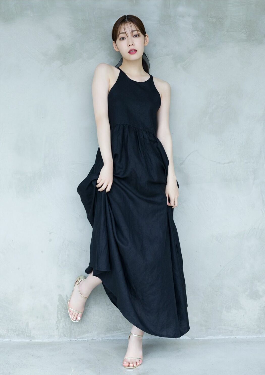 JP Riho Nakamura 中村里帆 – 写真集 Attention, please YJ PHOTO BOOK (27P)