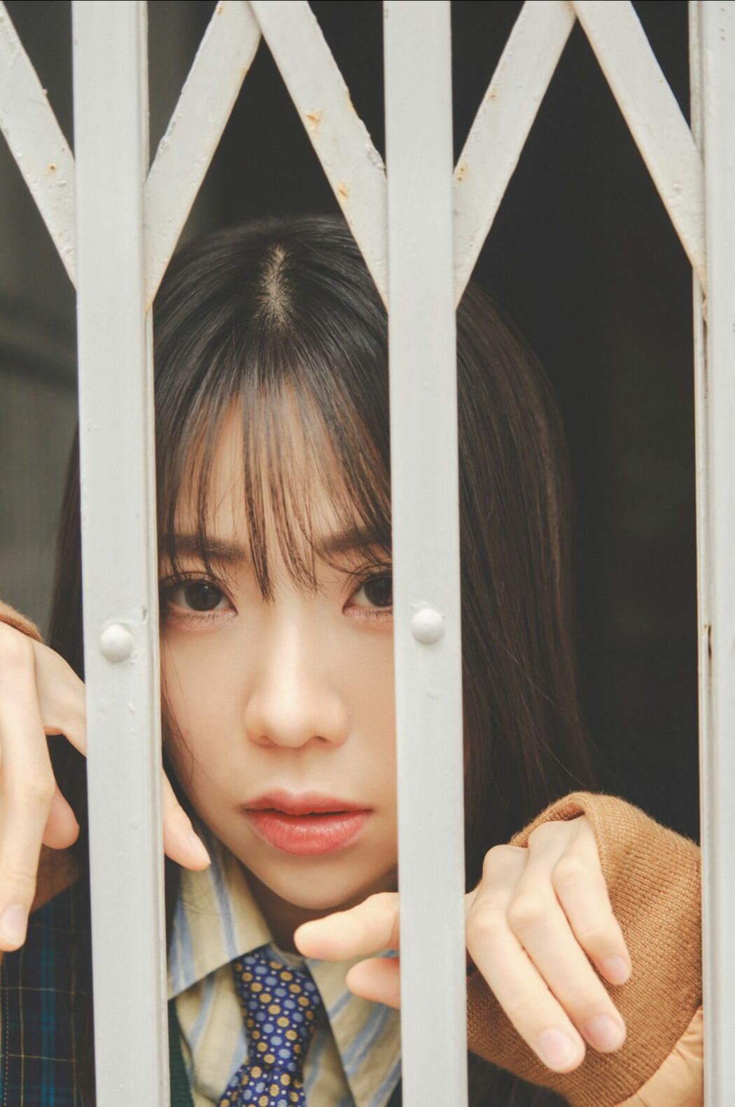 JP Suzuki Fumina 鈴木富美奈 – FLASHデジタル写真集 私を捕まえて (50P)