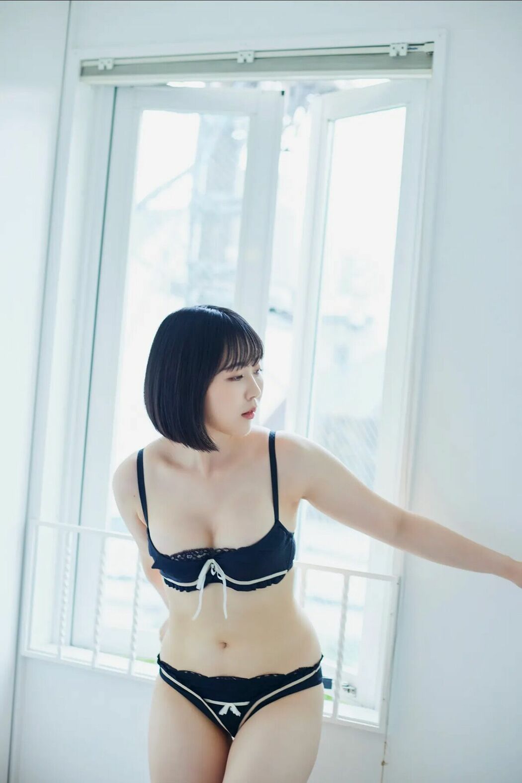 JP Yuki Yomichi 夜道雪 – FRIDAYデジタル写真集 ぎゅーってしよ Part01 (53P)