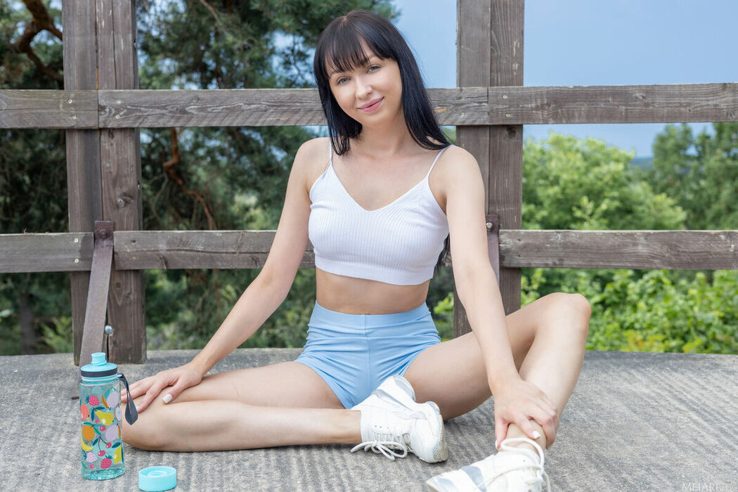 MetArt Bernie – Sultry Stretch Part01 (61P)