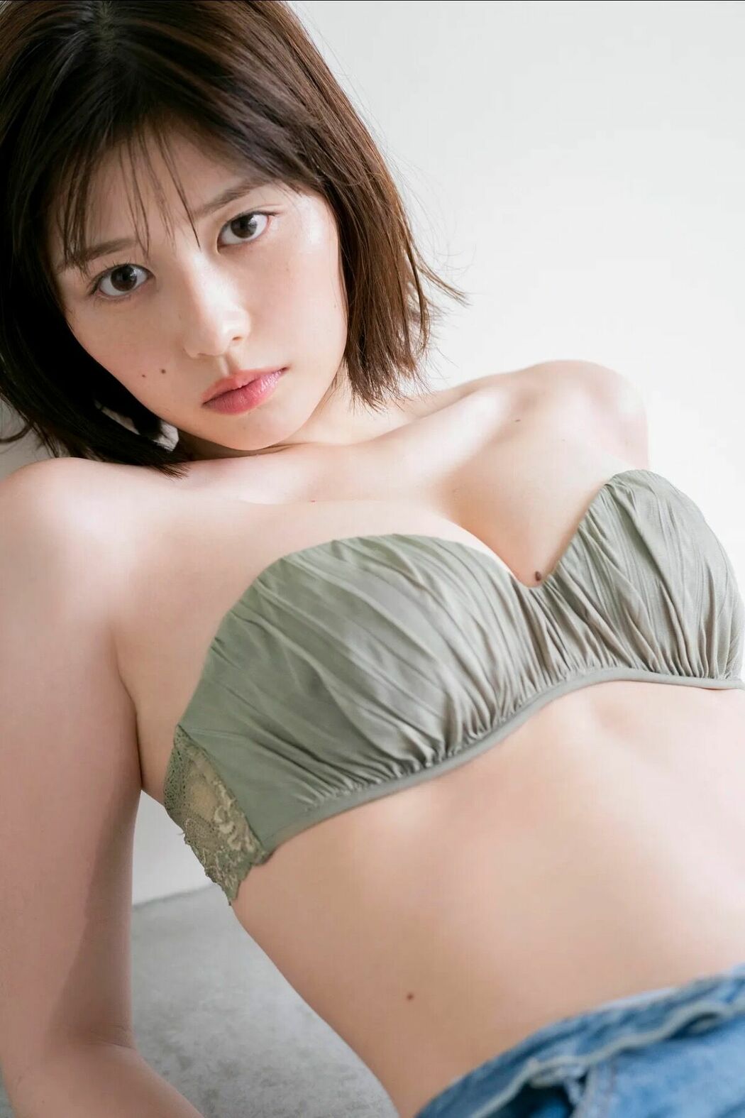 JP Yuzuha Saeki 冴木柚葉 – FRIDAY Monthly Girl 047 完全未発表100カット (91P)