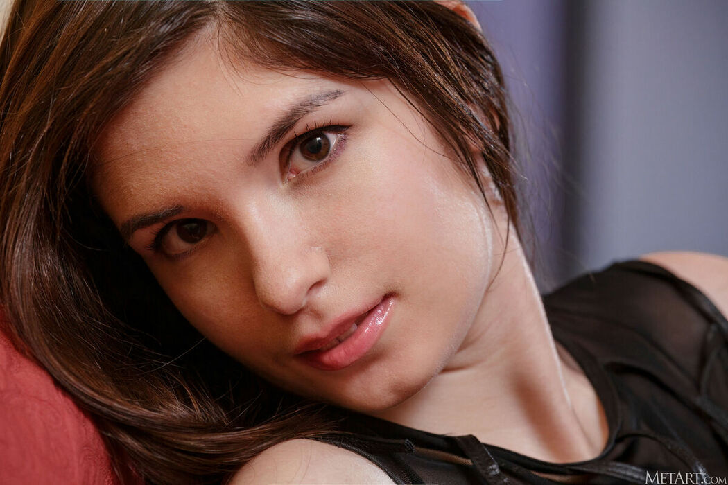 MetArt Donita – Presenting Donita Part01 (49P)