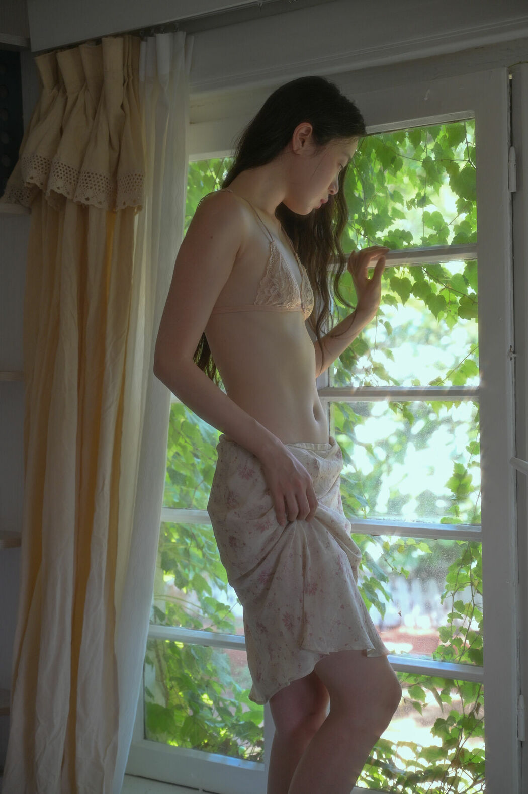 YiTuYu艺图语 Vol.9304 Cai Jing Fan (34P)