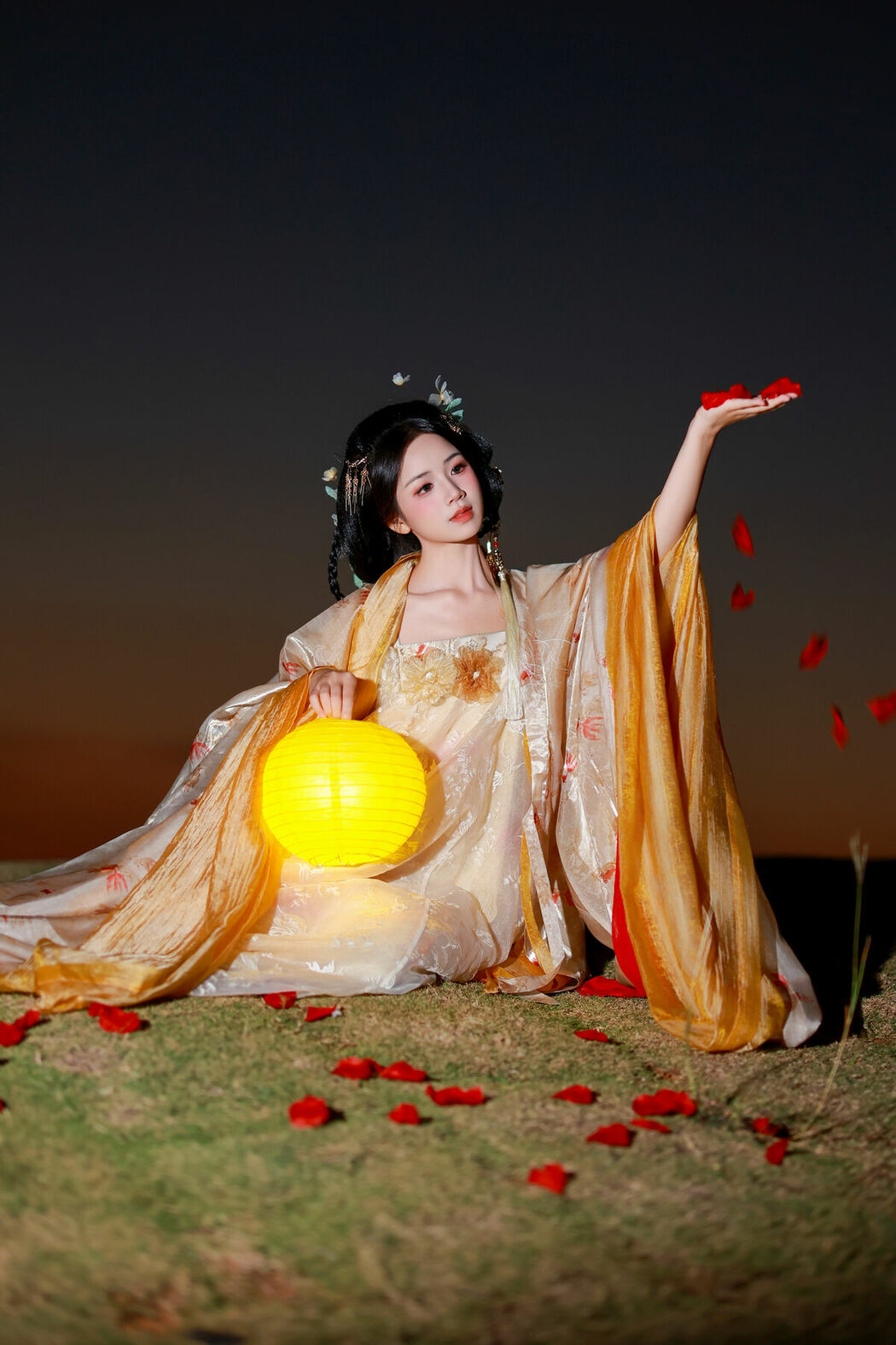 YiTuYu艺图语 Vol.9311 Xiao Du Tong Xue (37P)