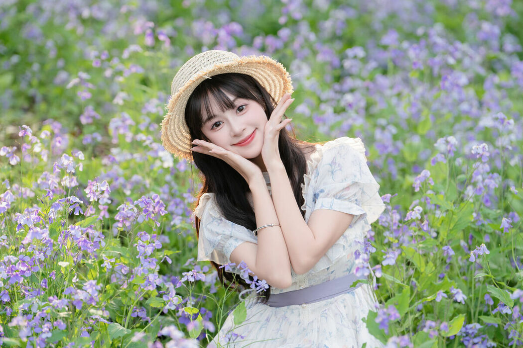 YiTuYu艺图语 Vol.9306 Xia Yu Xiao Nian (23P)