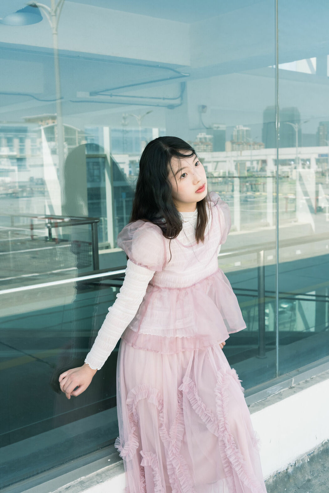 YiTuYu艺图语 Vol.9298 Fen Se Shao Nu (22P)