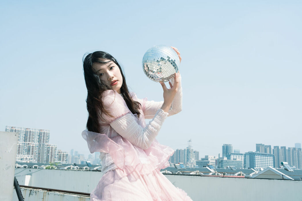 YiTuYu艺图语 Vol.9298 Fen Se Shao Nu (22P)