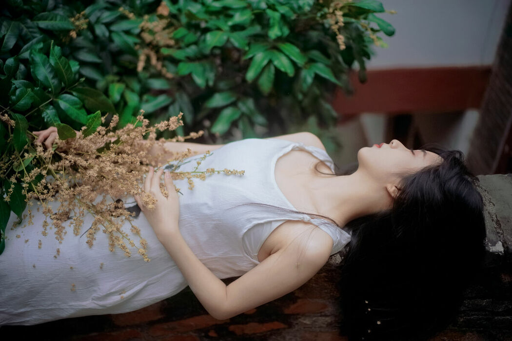 YiTuYu艺图语 Vol.9314 Xiao Yi (32P)