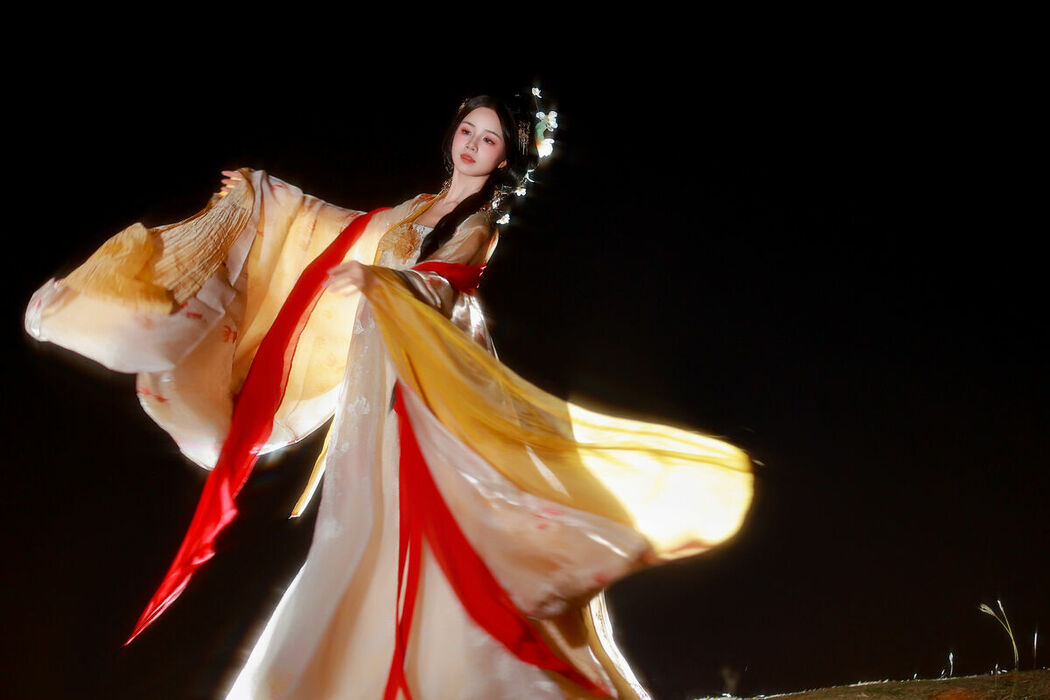 YiTuYu艺图语 Vol.9311 Xiao Du Tong Xue (37P)