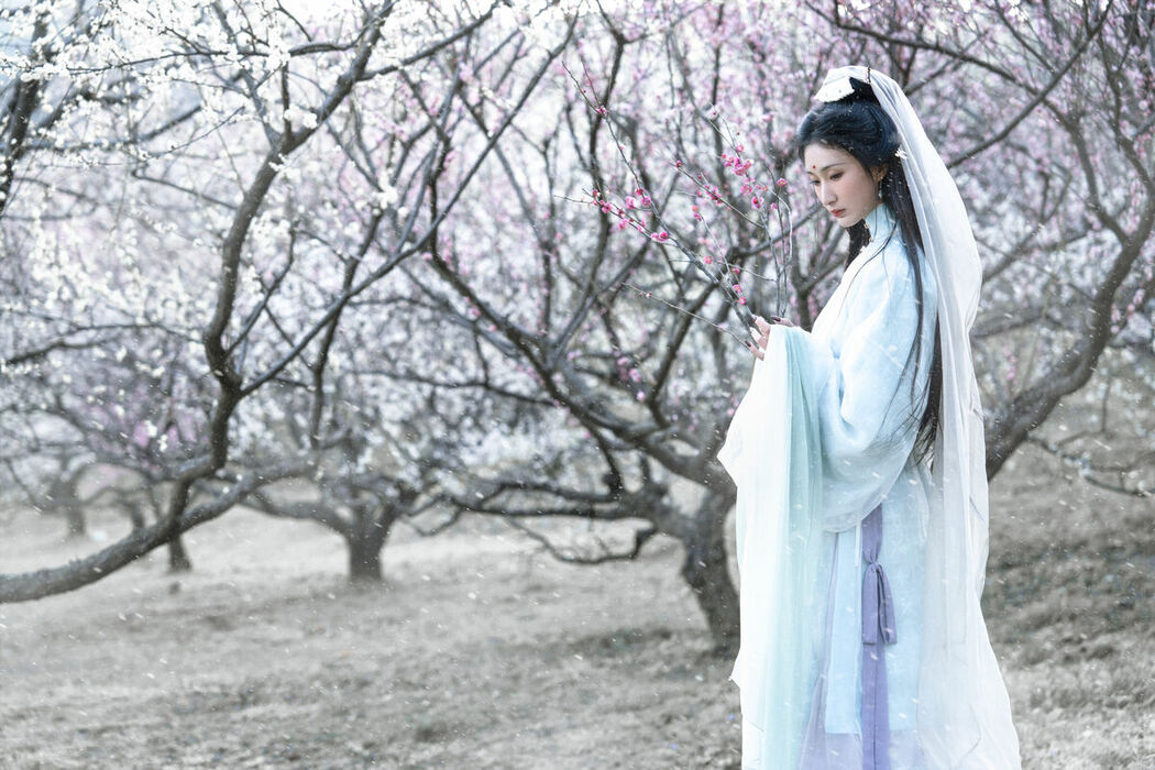 YiTuYu艺图语 Vol.9316 He Li Han (15P)