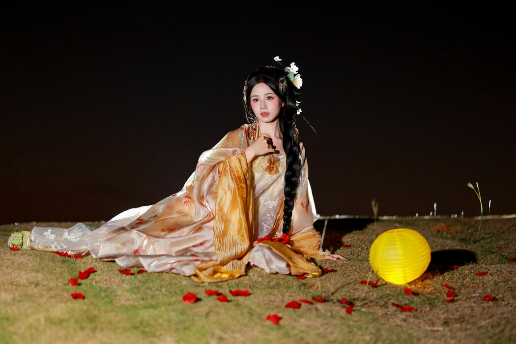 YiTuYu艺图语 Vol.9311 Xiao Du Tong Xue (37P)