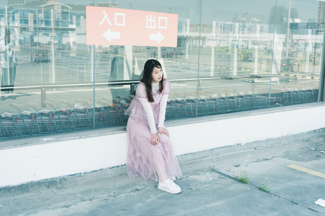 YiTuYu艺图语 Vol.9298 Fen Se Shao Nu (22P)