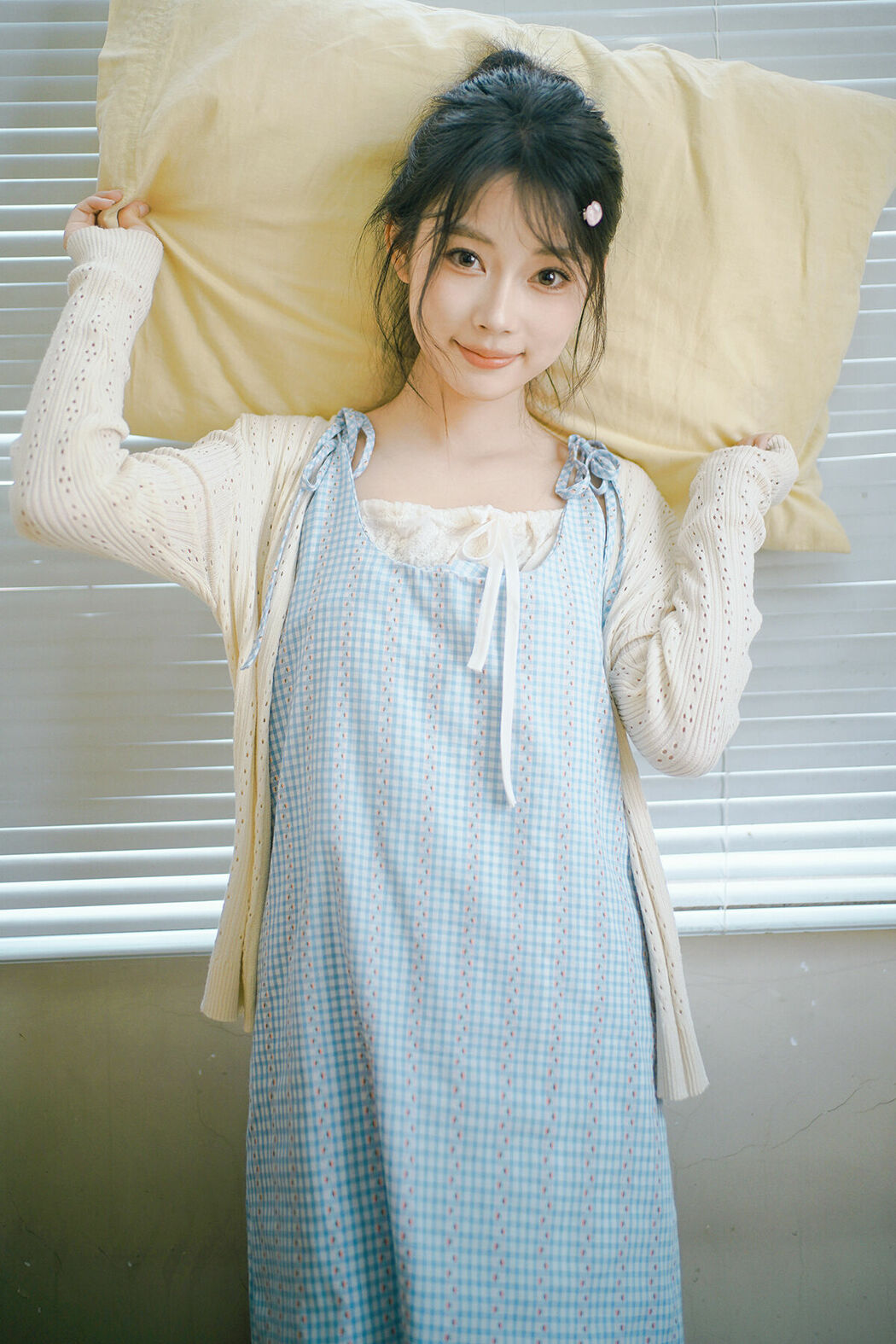 YiTuYu艺图语 Vol.9289 Nan Yi (40P) Cover Photo