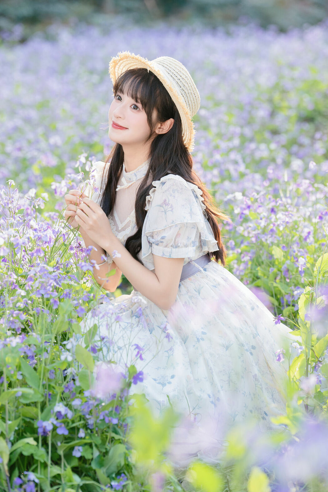 YiTuYu艺图语 Vol.9306 Xia Yu Xiao Nian (23P)