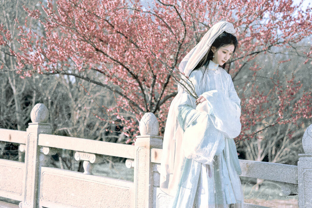 YiTuYu艺图语 Vol.9316 He Li Han (15P)