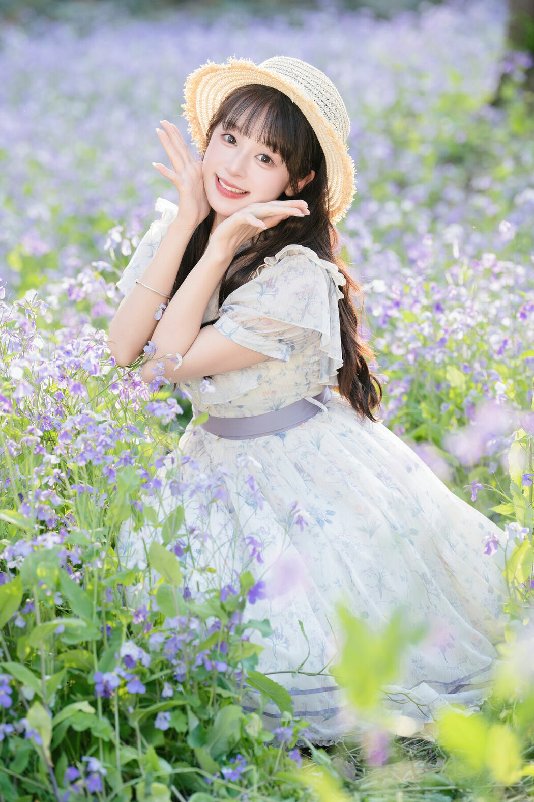 YiTuYu艺图语 Vol.9306 Xia Yu Xiao Nian (23P)