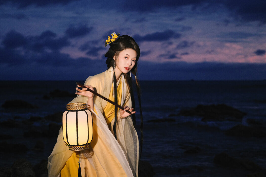 YiTuYu艺图语 Vol.9290 Tian Tian (16P)