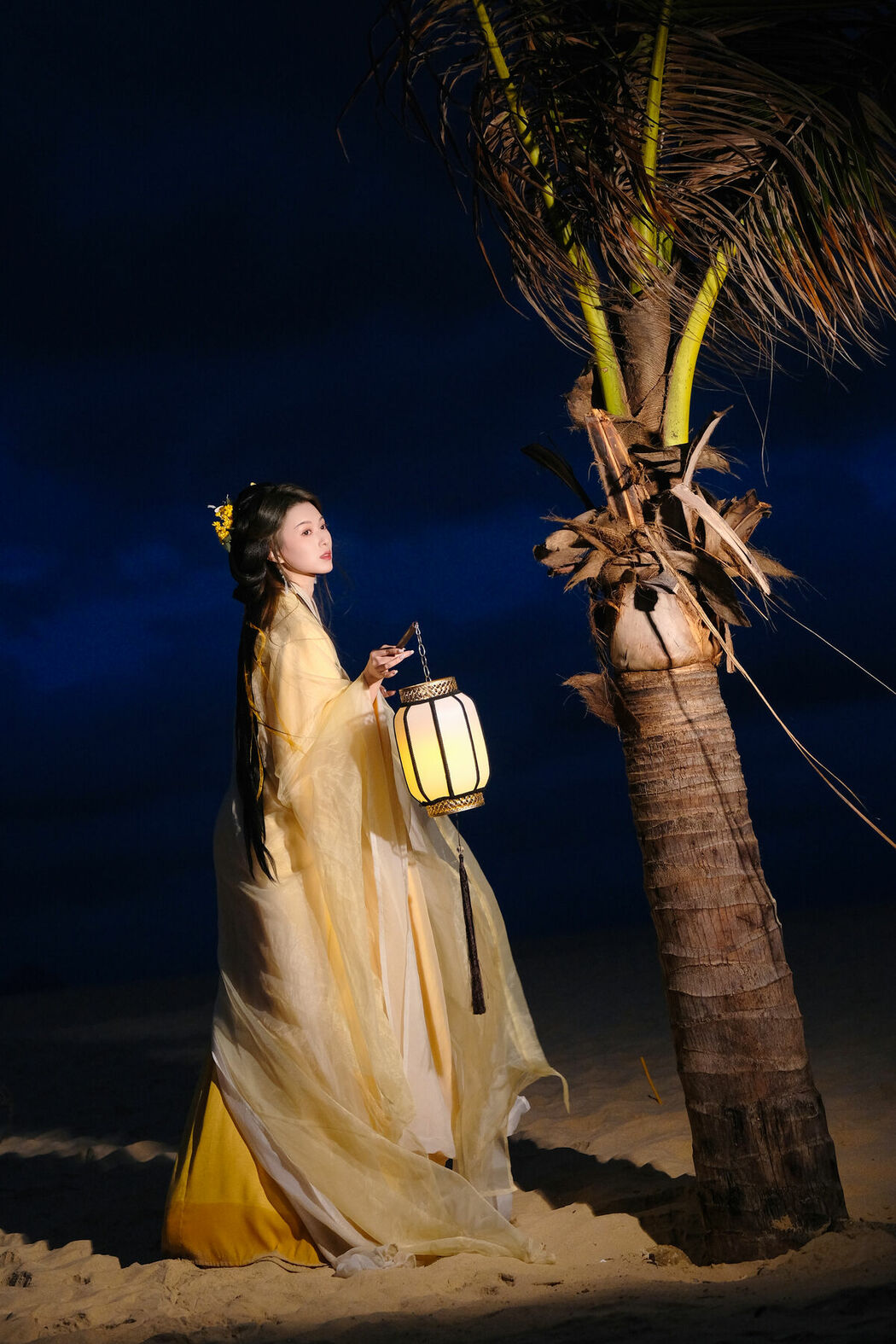 YiTuYu艺图语 Vol.9290 Tian Tian (16P)