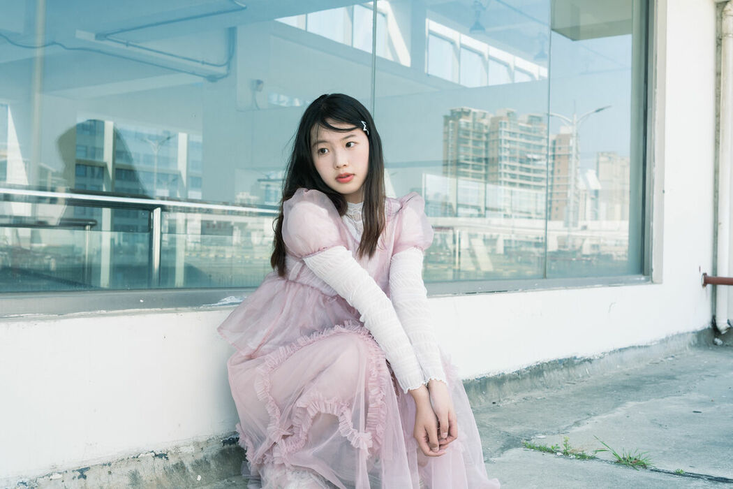 YiTuYu艺图语 Vol.9298 Fen Se Shao Nu (22P)