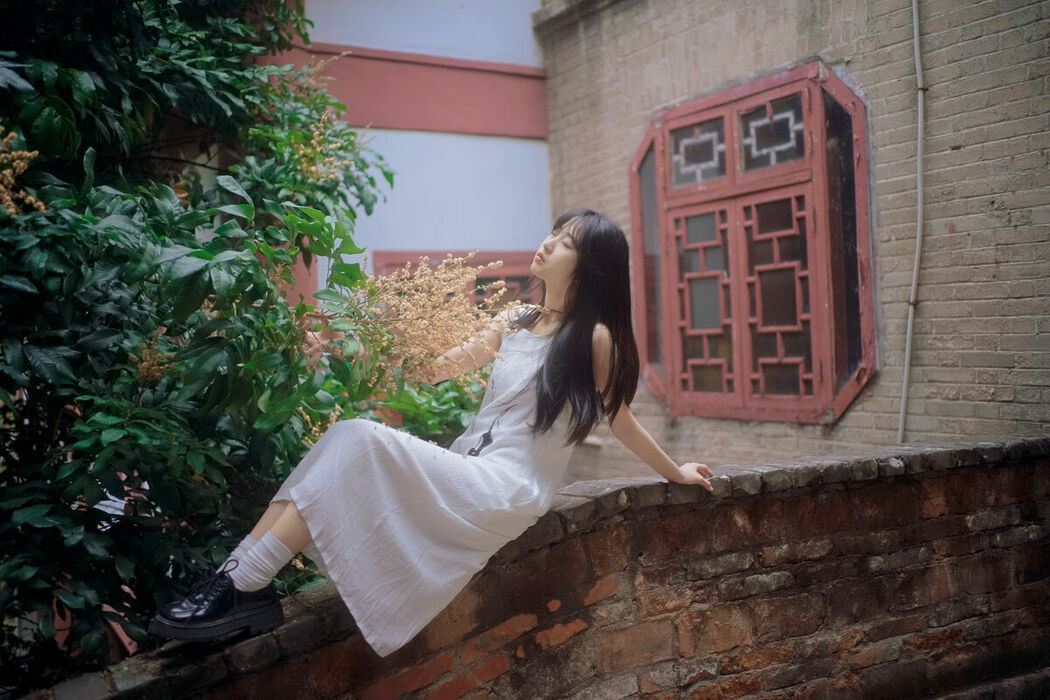 YiTuYu艺图语 Vol.9314 Xiao Yi (32P)