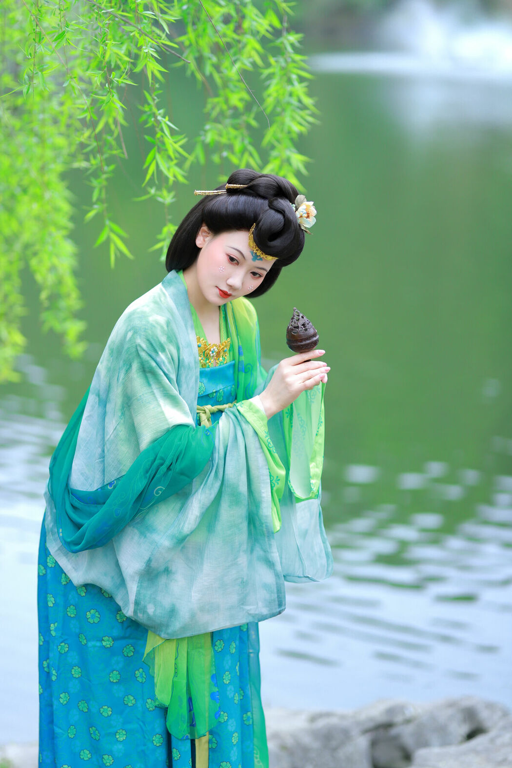 YiTuYu艺图语 Vol.9346 Er Er Er You (17P)