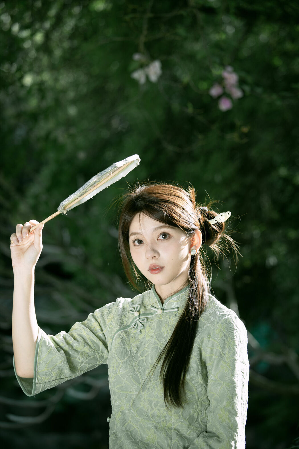 YiTuYu艺图语 Vol.9352 Qu Qi (25P)