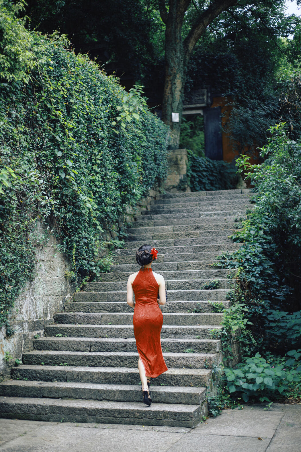 YiTuYu艺图语 Vol.9329 Wu Yu Cao Mei (29P)