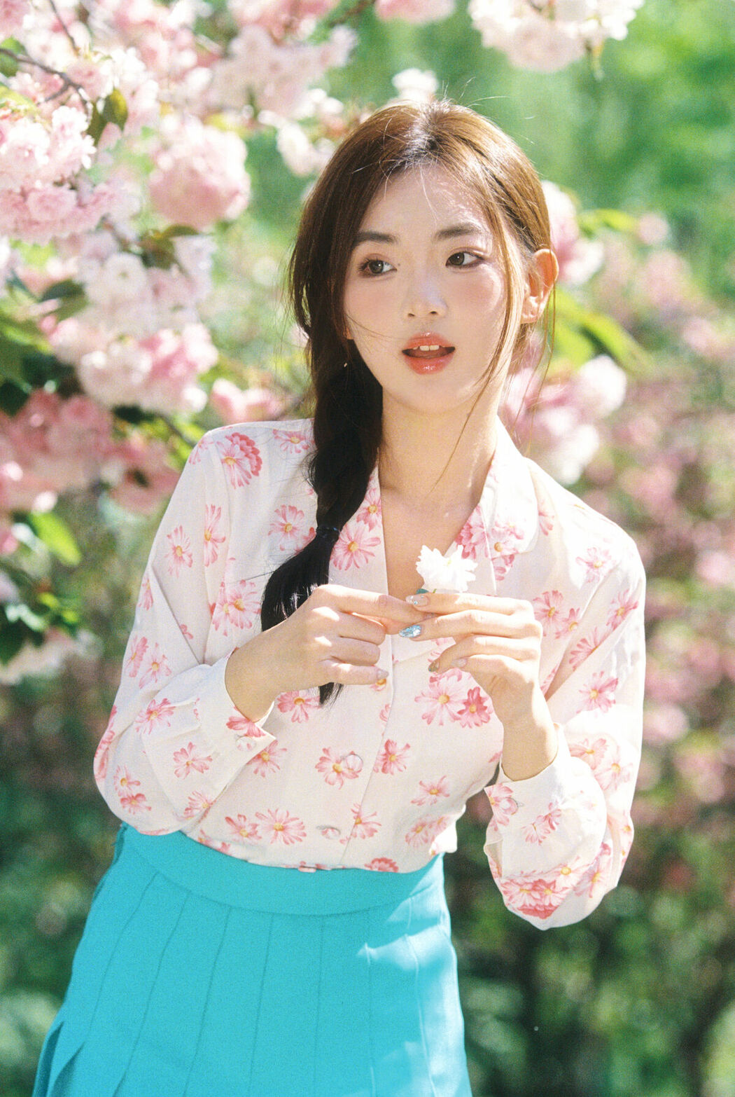 YiTuYu艺图语 Vol.9339 Yi Ming (15P)