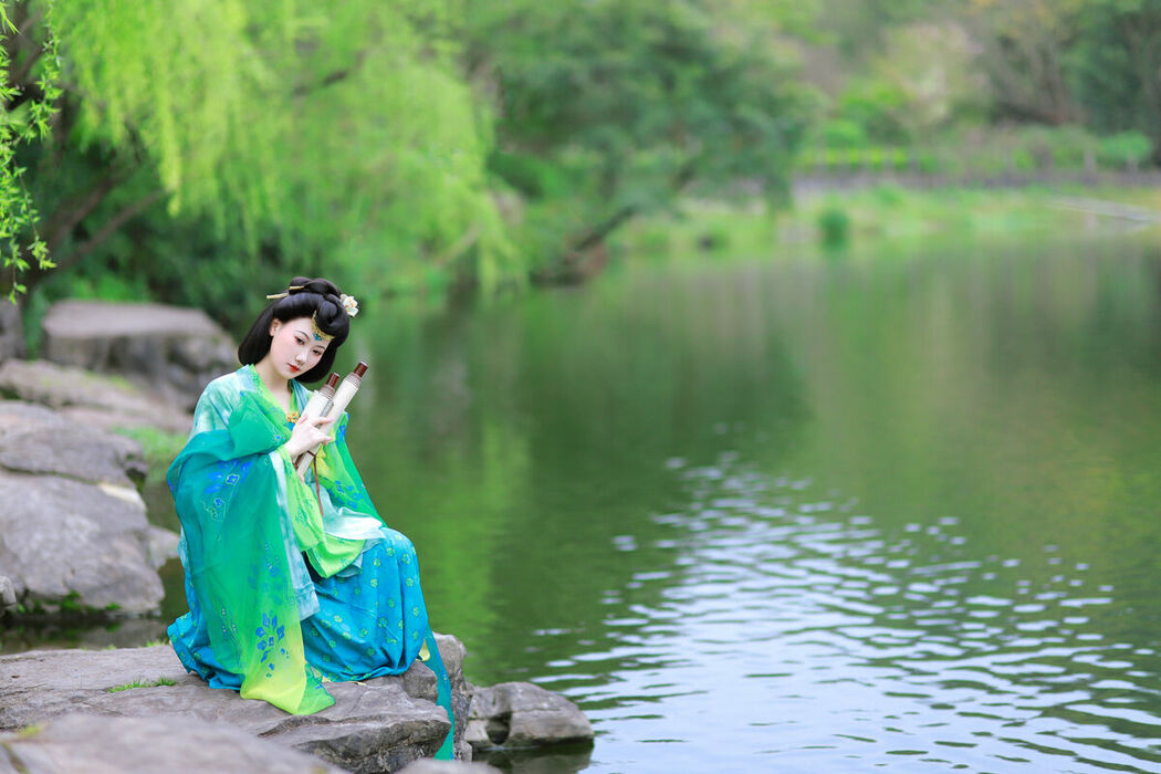 YiTuYu艺图语 Vol.9346 Er Er Er You (17P)